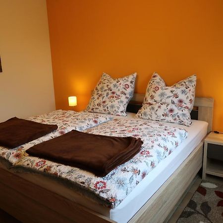 Ferienwohnung Neuborner-Hof Andernach Exteriér fotografie